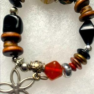Beaded bracelet w/charm